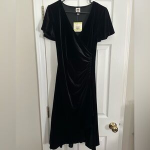 Anne Klein Black Velvet Dress - Wrap Ruched Midi Short Sleeve